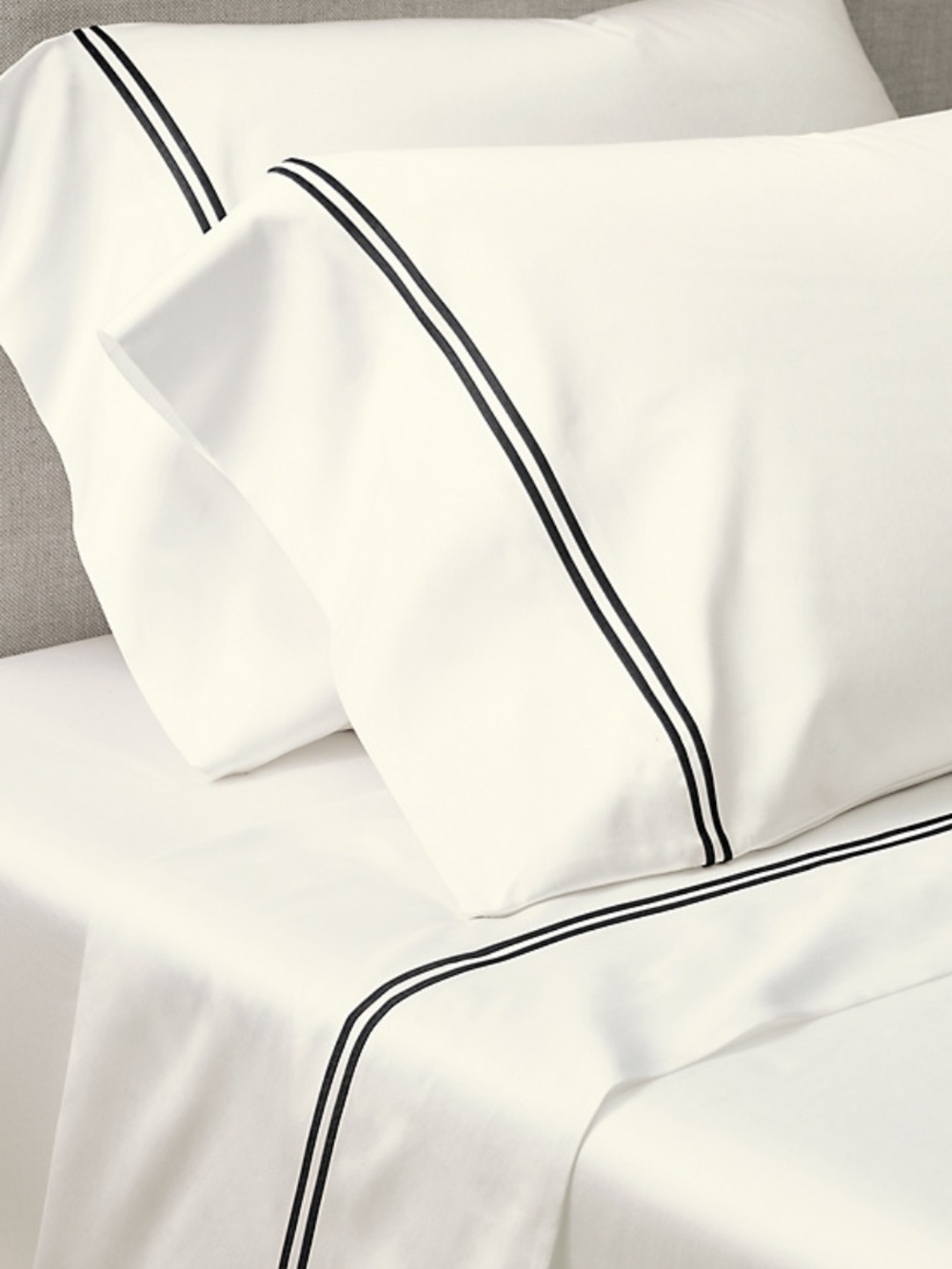 Restoration Hardware Set of Two ITALIAN IVORY HOTEL SATIN STITCH Pillow cases